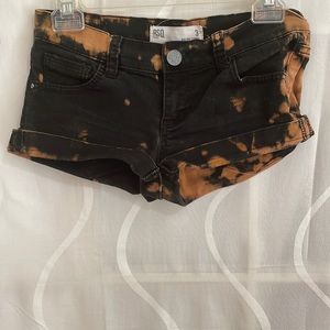 RSQ Tie Dye Black & Tan Malibu Short Shorts, Size 3